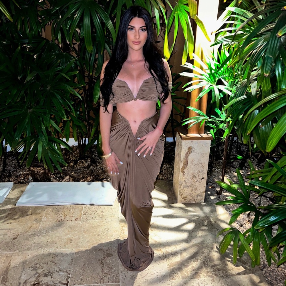 V-Shape Brown Skirt Set